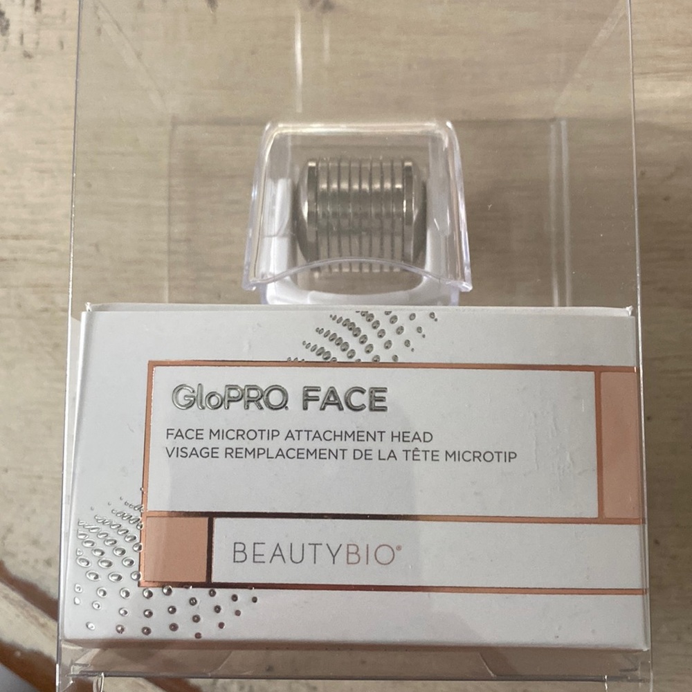 Glopro face microchip, attachment head